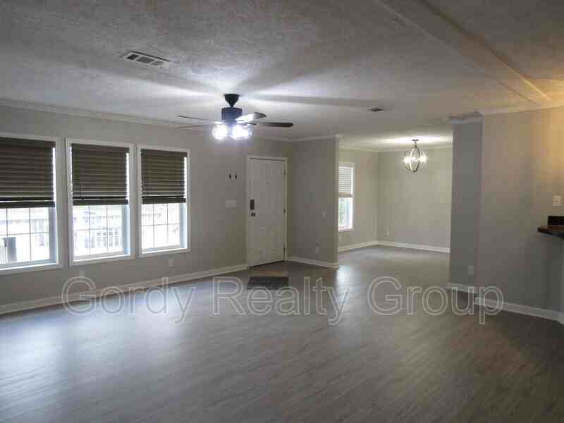 5493 Willis Rd - Photo 3 of 16