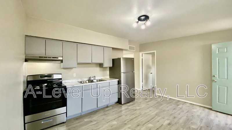 5745 S Southland Blvd #5 - Photo 5 of 11