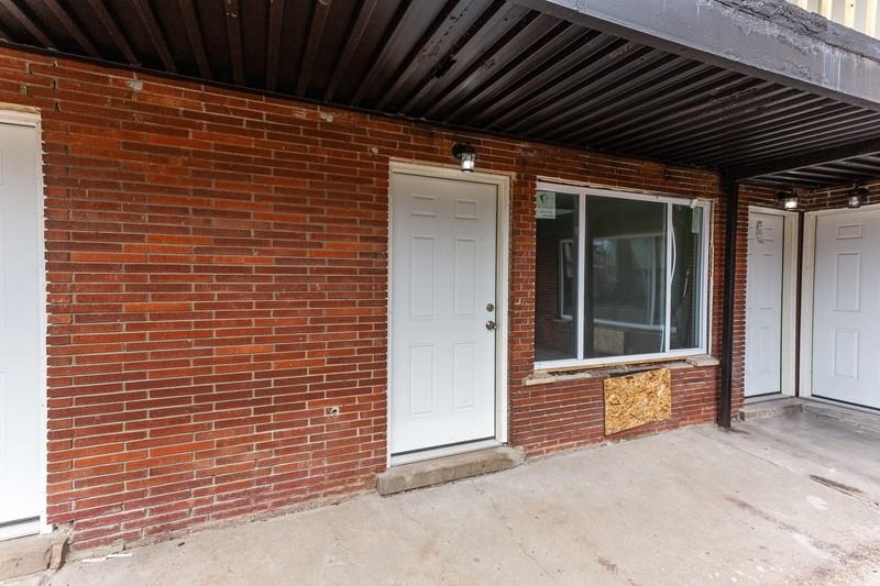 11411 Wyoming St - Photo 4 of 12