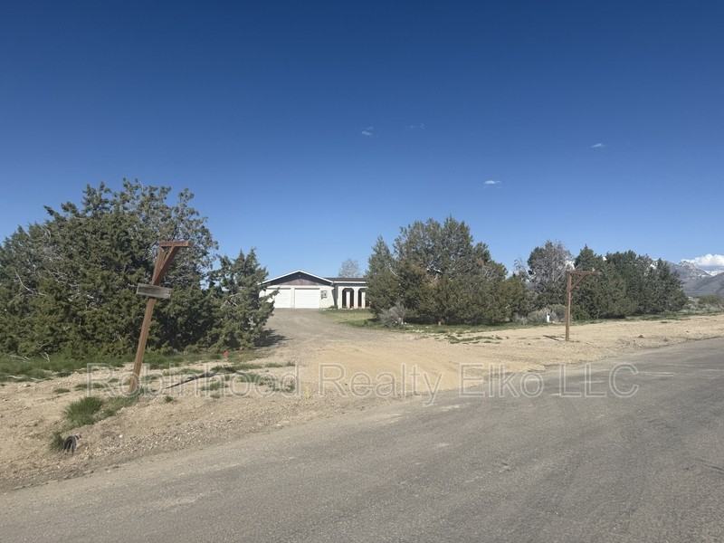 169 Flowing Wells Dr - Photo 2 of 31