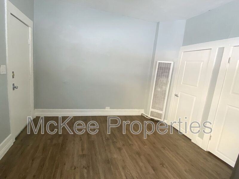 2268 Market St - Photo 4 of 8