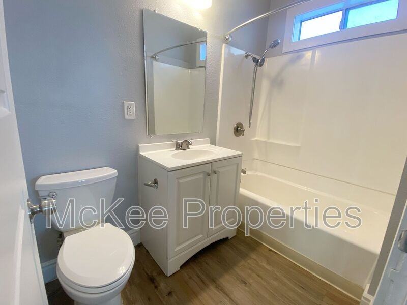 2268 Market St - Photo 5 of 8