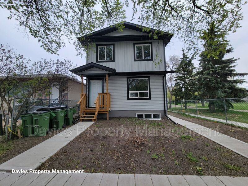 11903 93 St Nw #MAIN - Photo 2 of 14