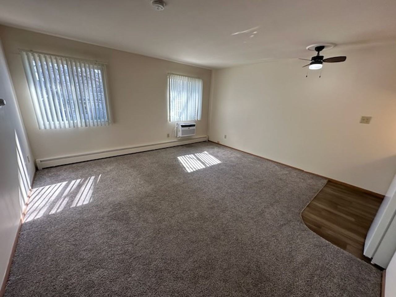 Executive House - Photo 5 of 14