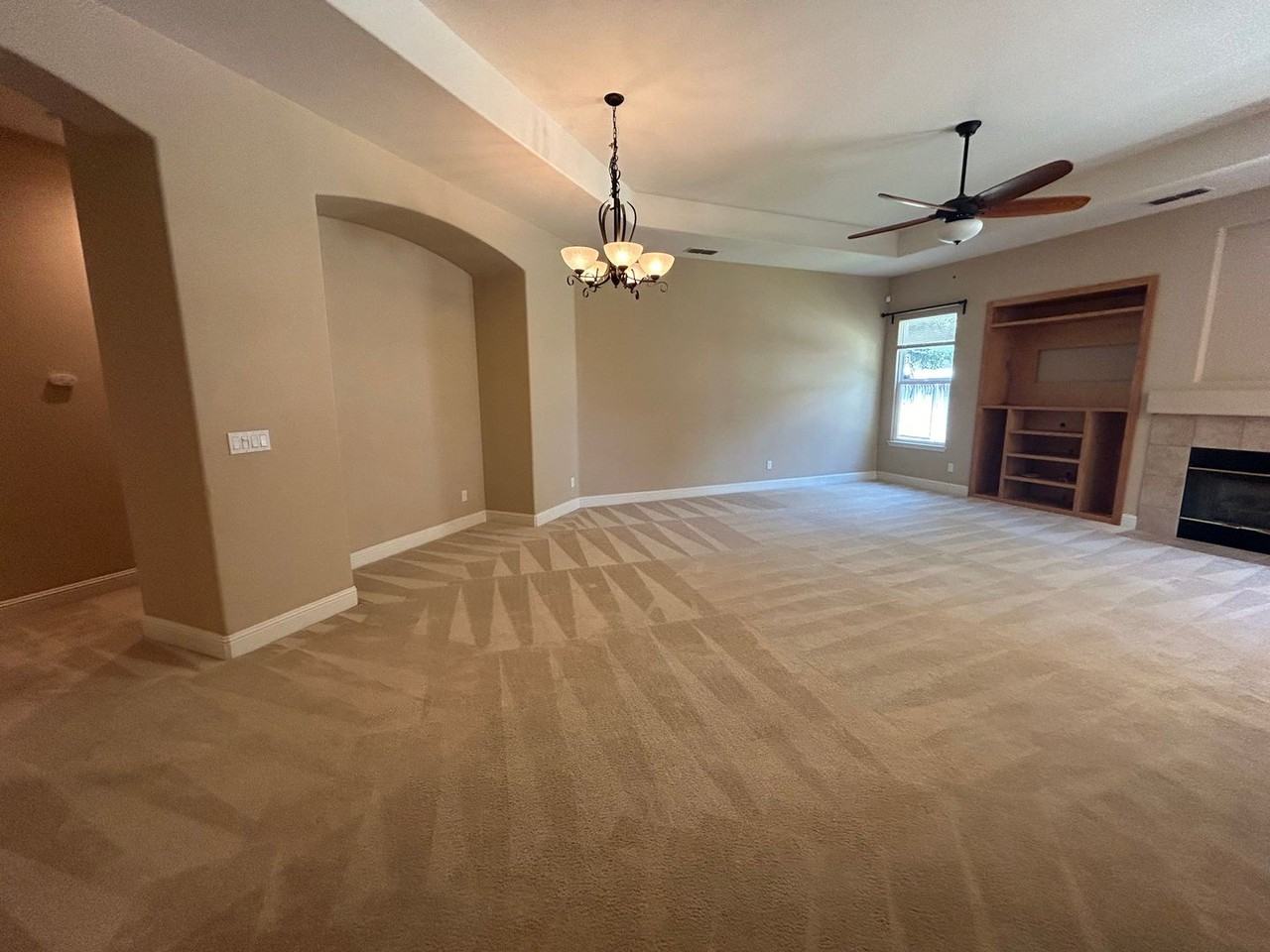 685 Stetson Dr - Photo 5 of 34