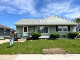 682 Commonwealth Ave - Photo 1 of 1
