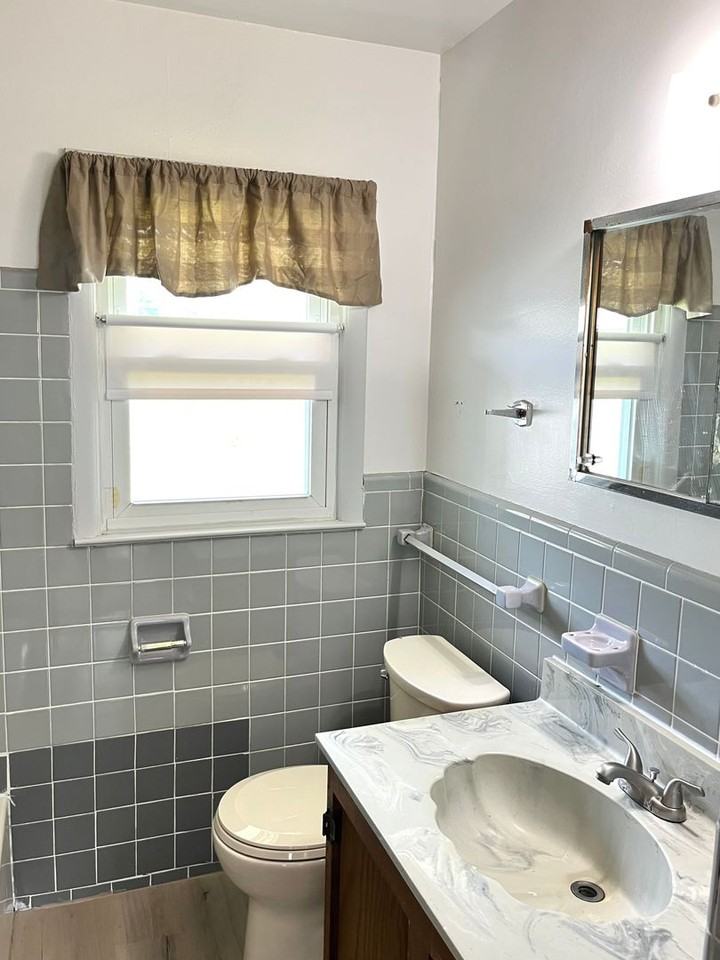 682 Commonwealth Ave - Photo 7 of 12
