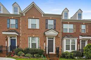 featured image of 11675 Emerald Green Dr