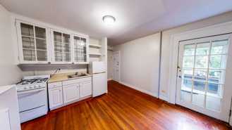 542 Chapel St #3 - Photo 1 of 1