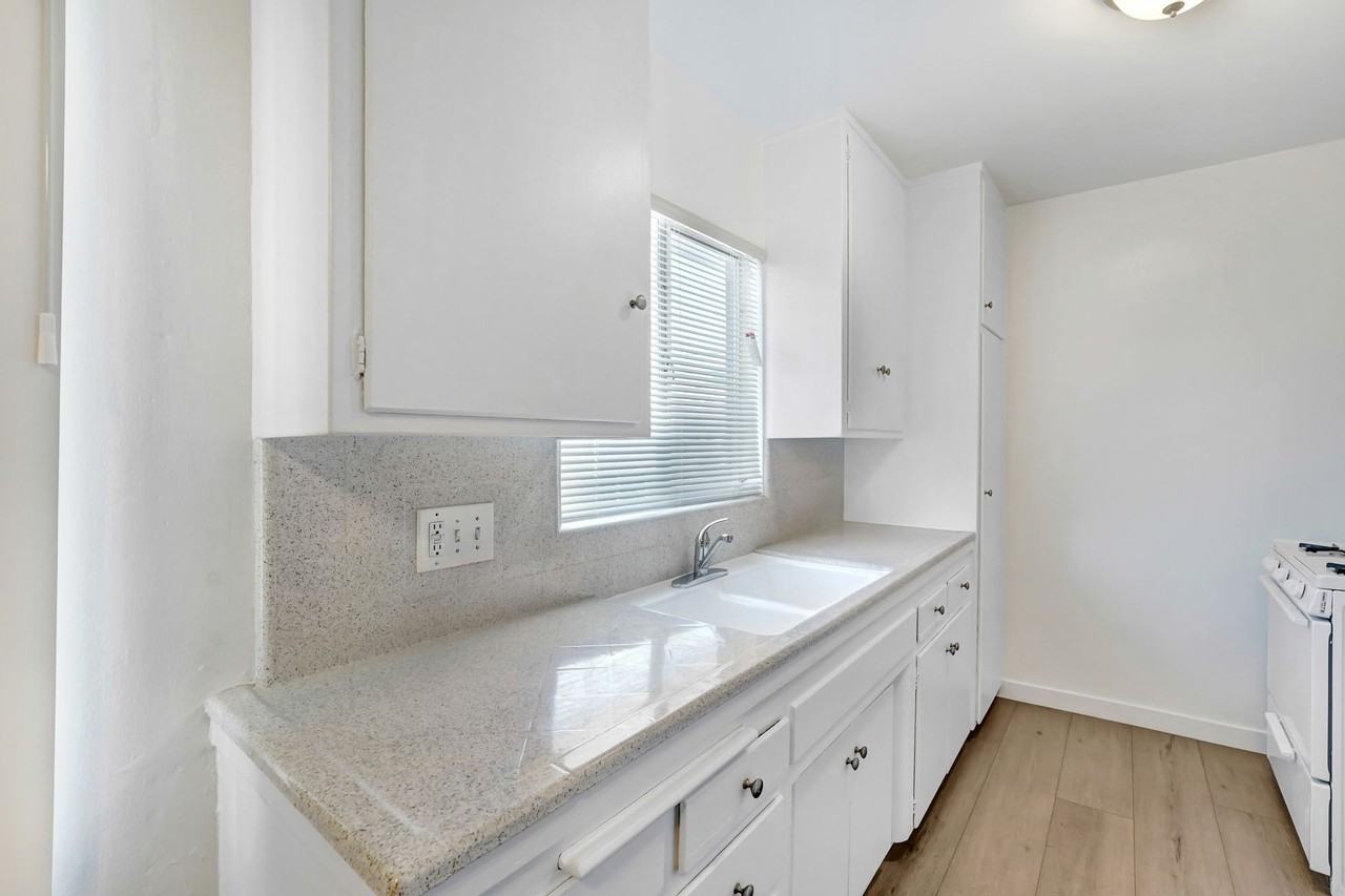 10250 Palms Blvd. - Photo 2 of 5