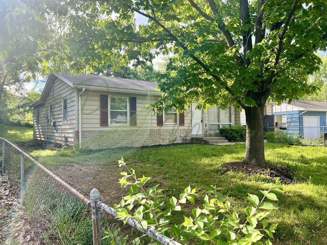 4313 Ditzler Ave - Photo 2 of 17