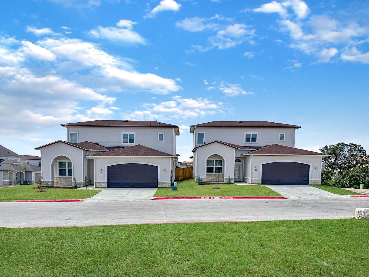 Vue at Sonoma Verde Apartments & Single Family Homes - Photo 3 of 50