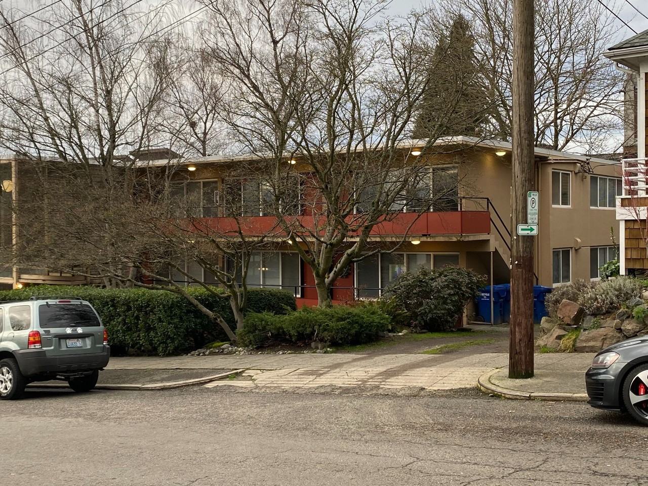 Alice Arms Apartments - Photo 2 of 4