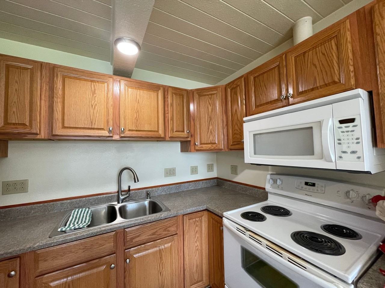 1703 Cecil Avenue - Photo 2 of 27