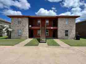 1007 Circle M Dr #D - Photo 1 of 1