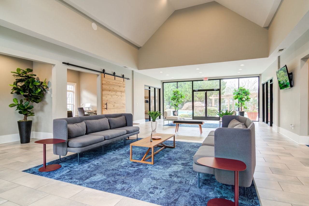 EVERGREEN PARK - Photo 4 of 38