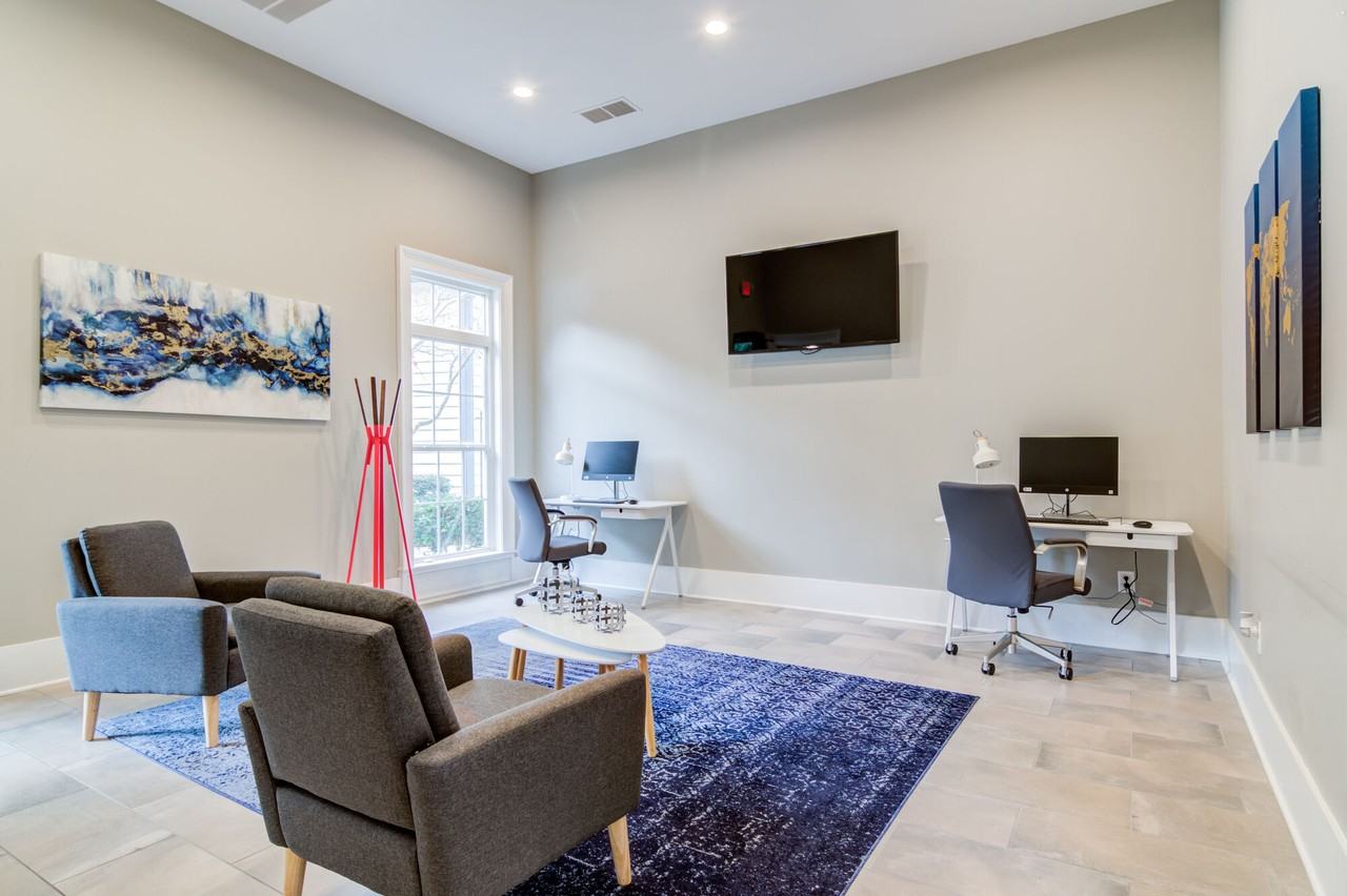 EVERGREEN PARK - Photo 6 of 38