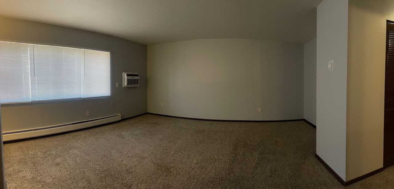 395 Luella St N - Photo 2 of 6