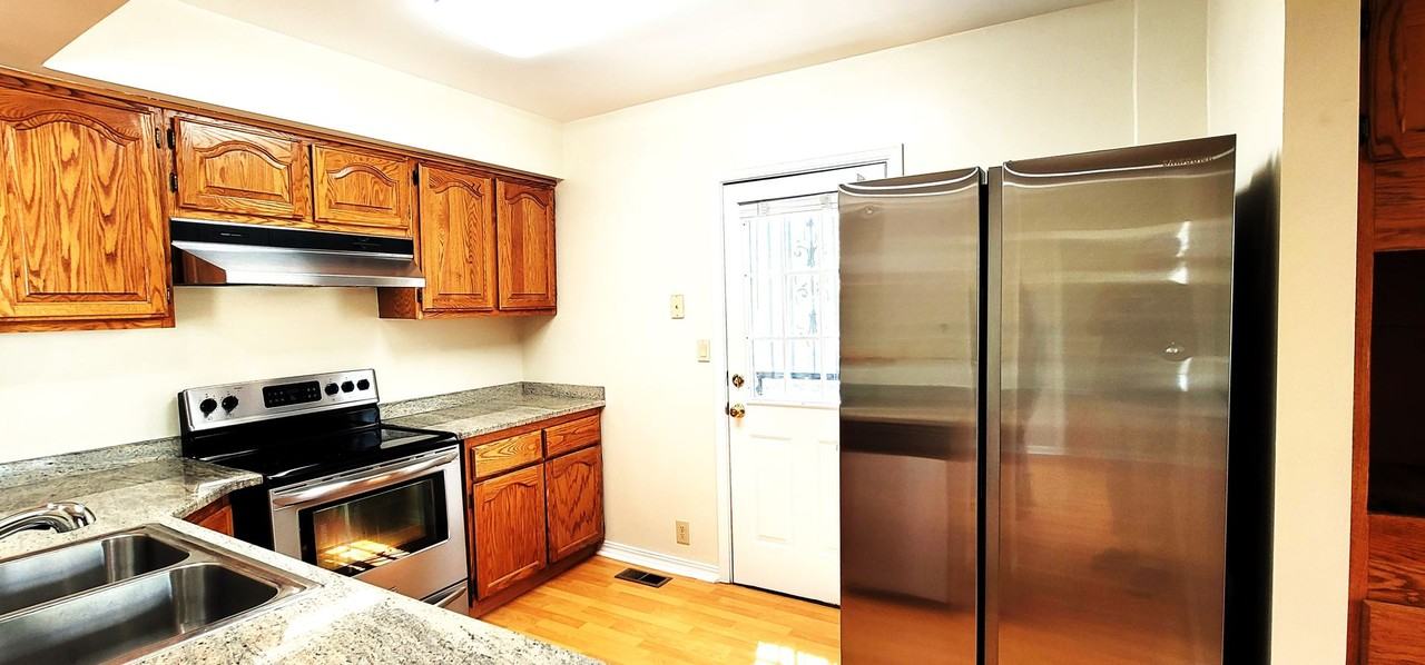 711 Imperial Blvd - Photo 5 of 18