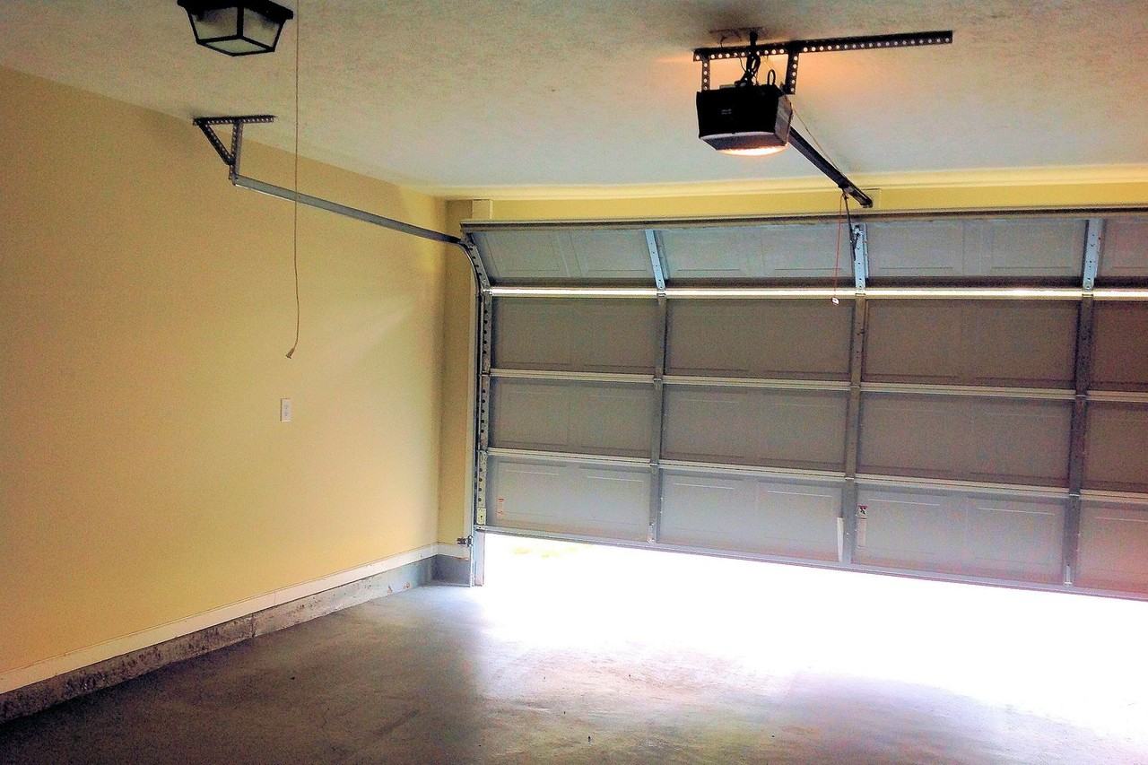 220 Ansley Way - Photo 6 of 17