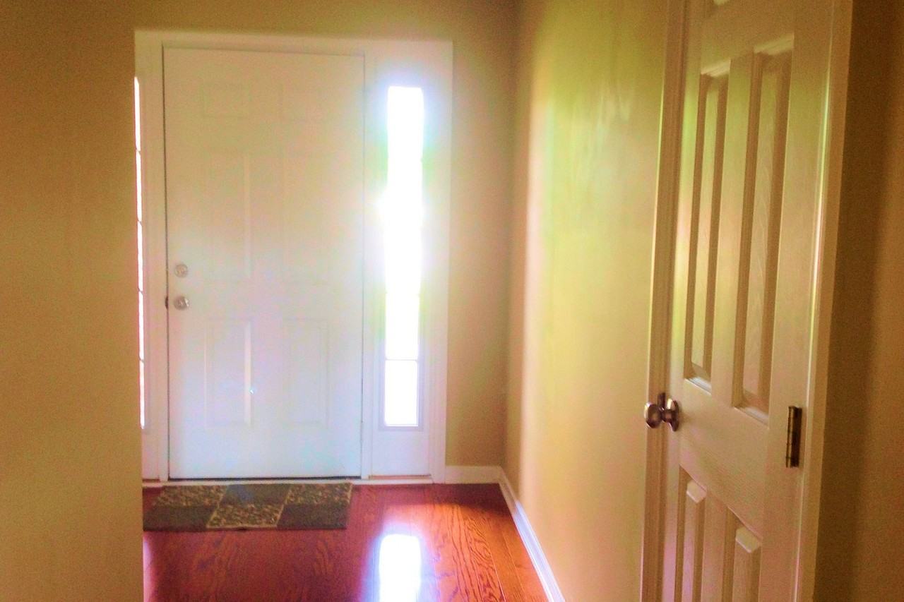 220 Ansley Way - Photo 3 of 17