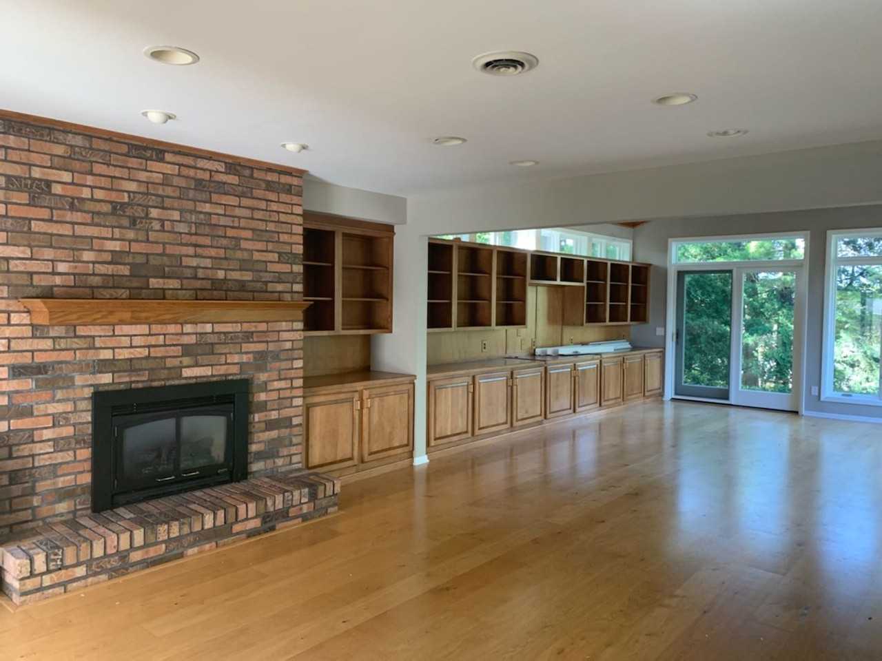 1308 Shirley St - Photo 3 of 50