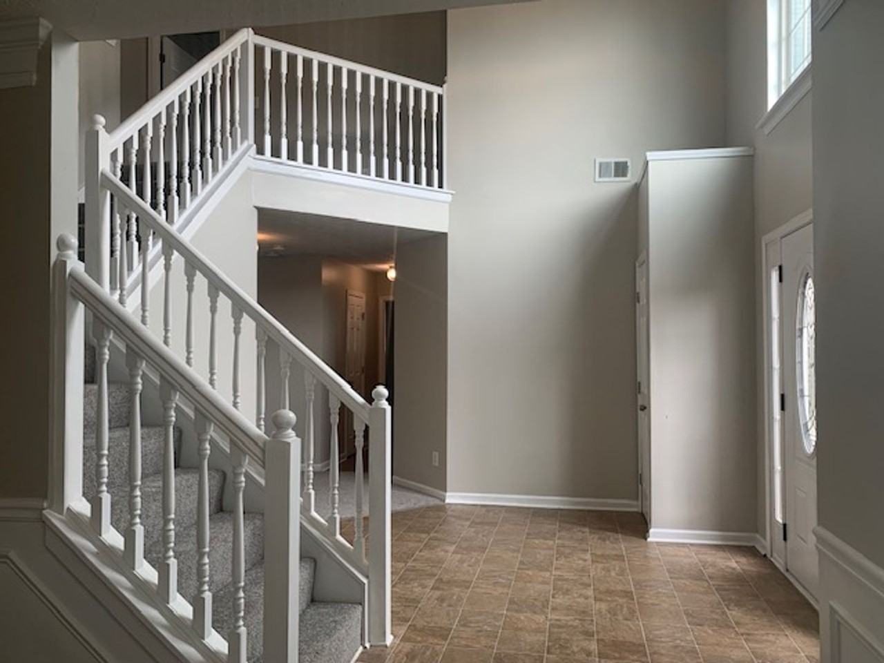 246 Millstone Dr - Photo 3 of 17