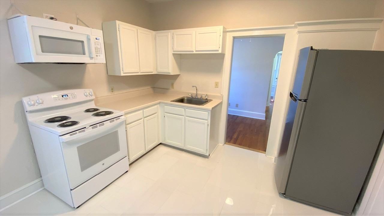 322 Beard St - Photo 6 of 20