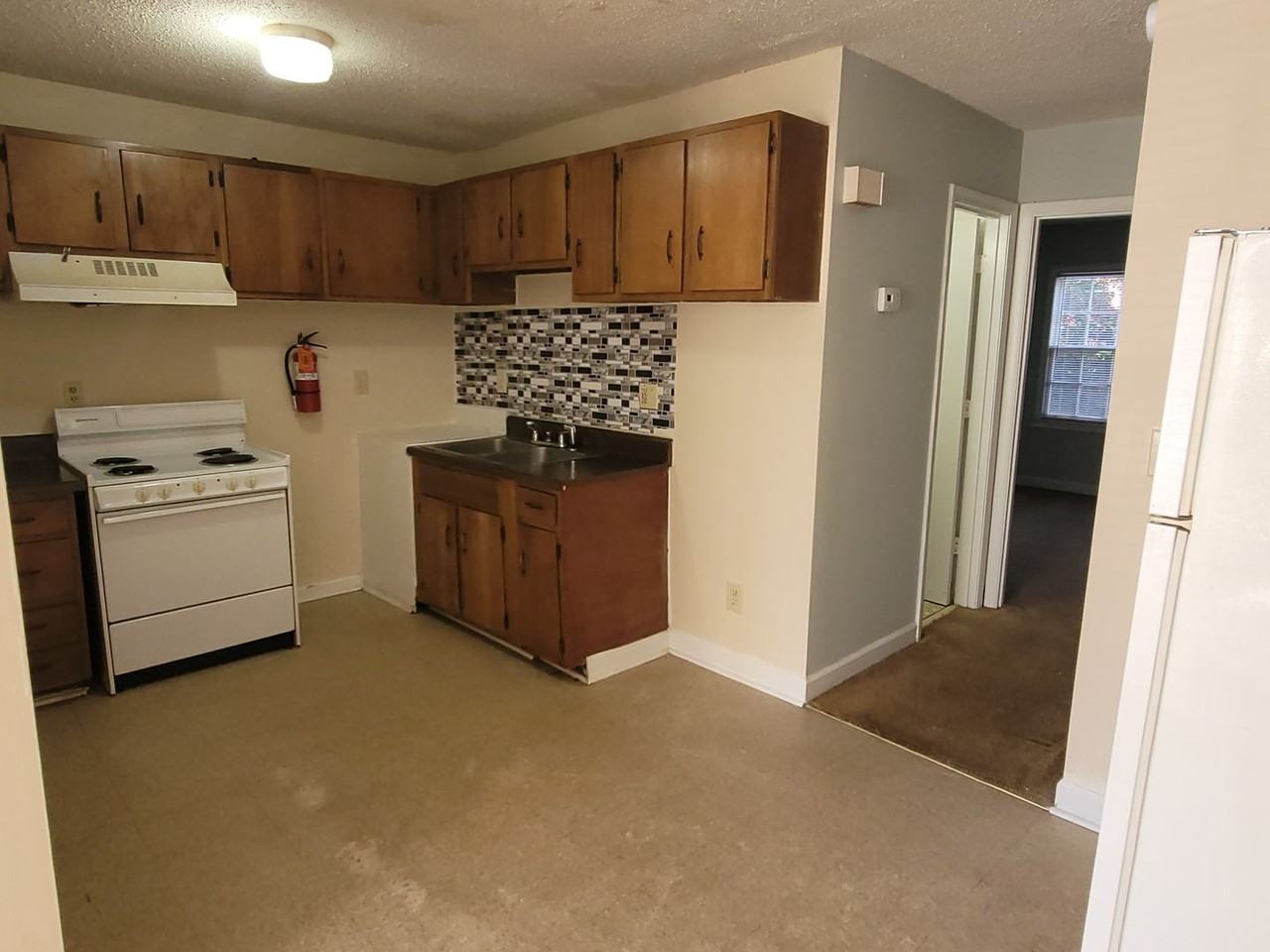 1431 Aralia Dr #L4 - Photo 5 of 11