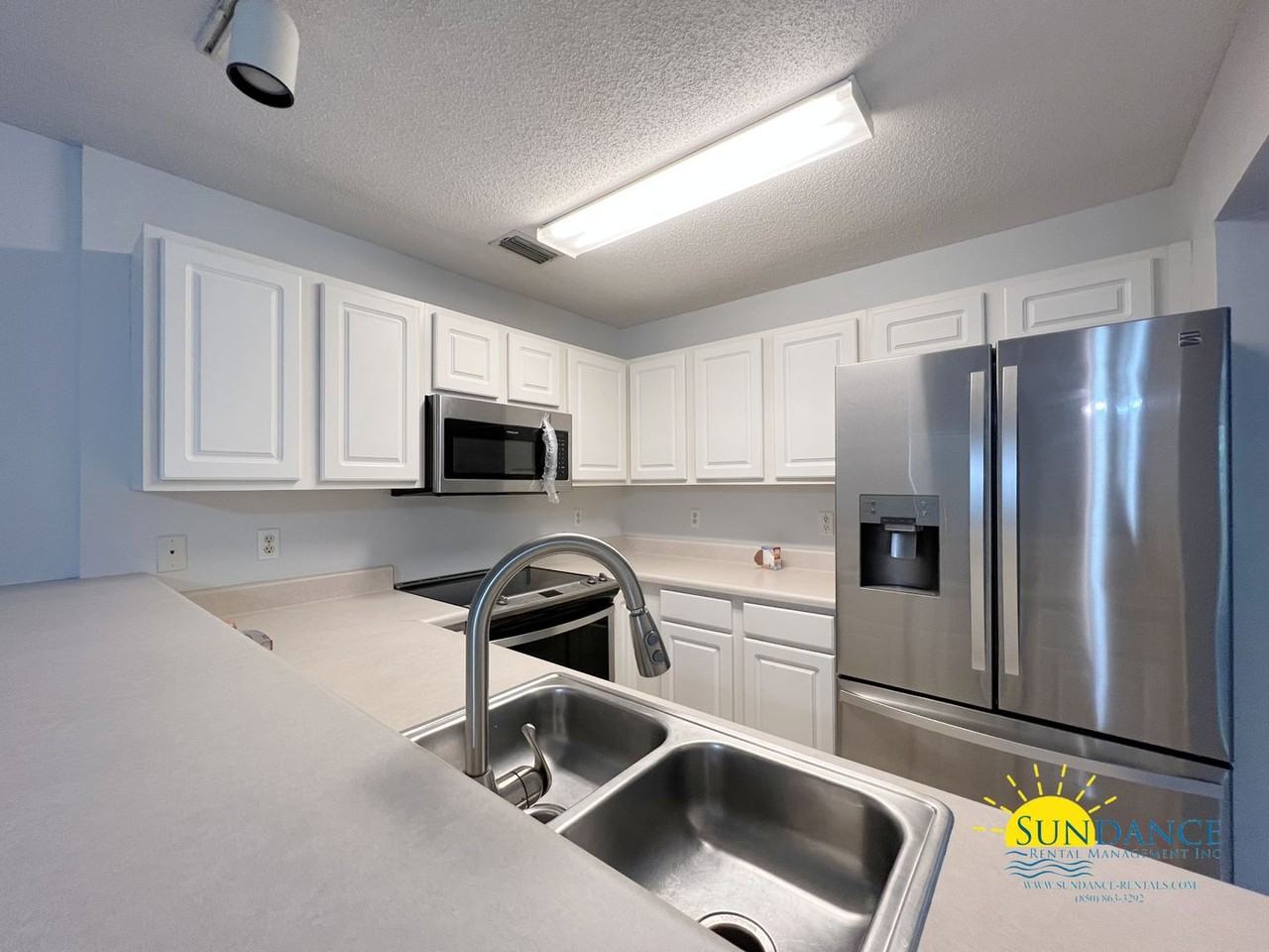 950 Scenic Oak Ln - Photo 4 of 22