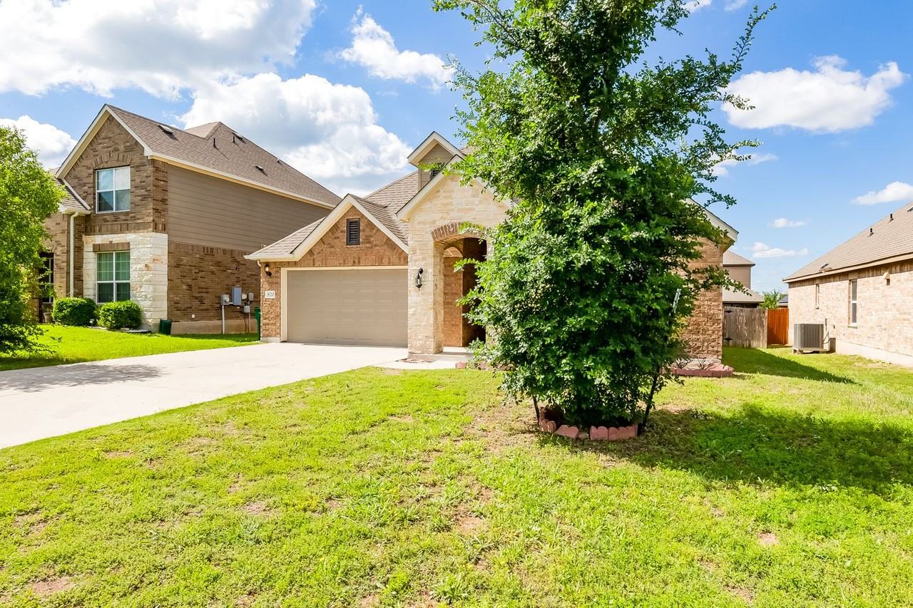 820 Vintage Way - Photo 3 of 33