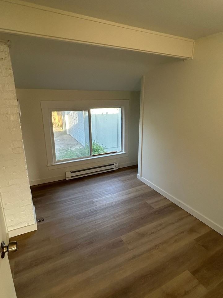 Renovated 1 Bed, 1 Bath apartment in West Seattle Triplex, $1,895/month - Photo 6 of 12