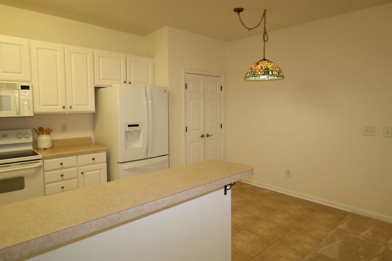 6901 Hanesbrook Cir #104 - Photo 3 of 18
