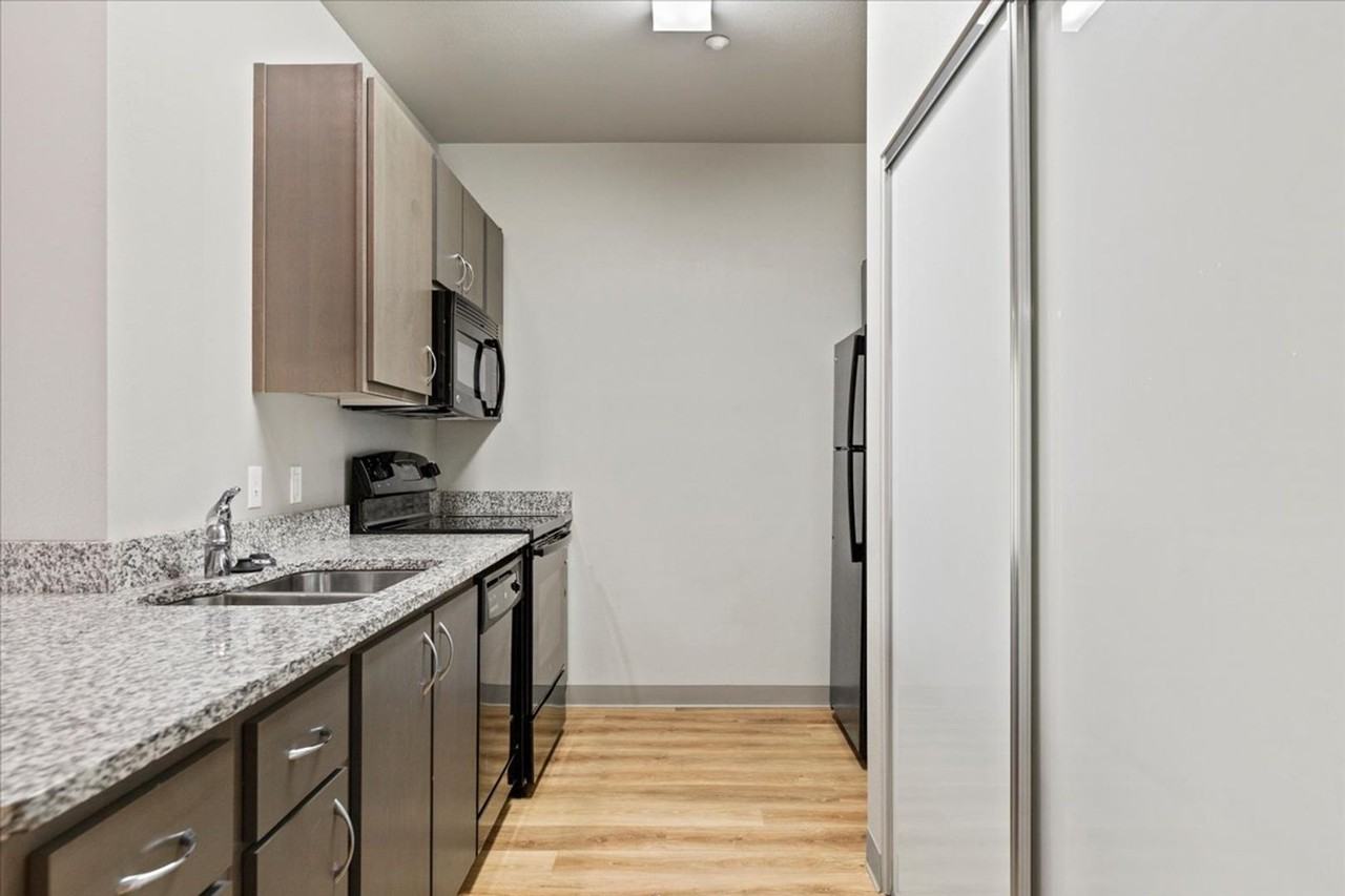 The 951 - Photo 6 of 50