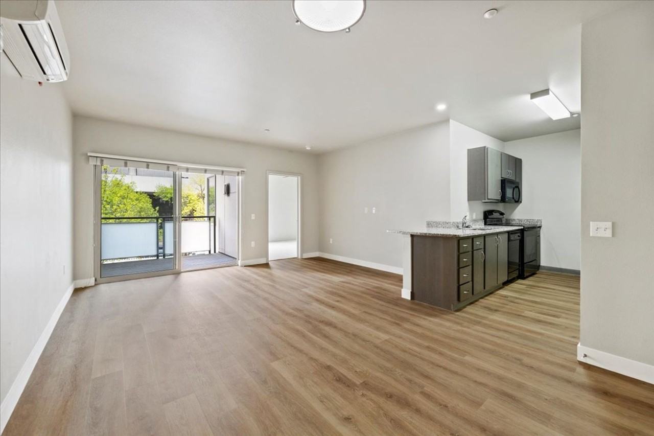 The 951 - Photo 7 of 50