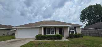 1203 Sw Yorktown Gln - Photo 1 of 1