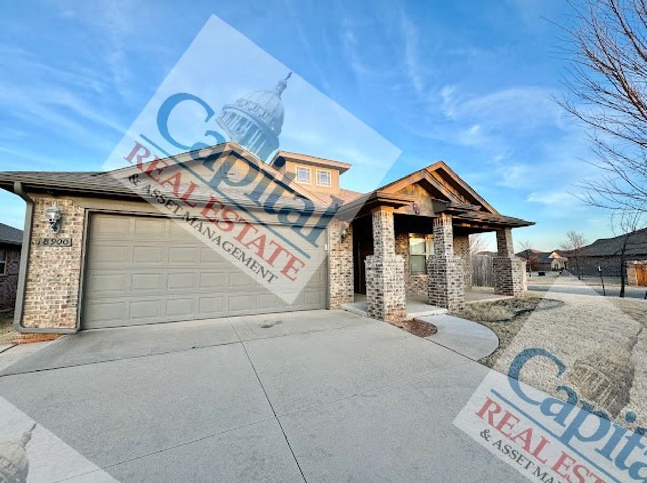 18900 Vea Dr - Photo 2 of 38