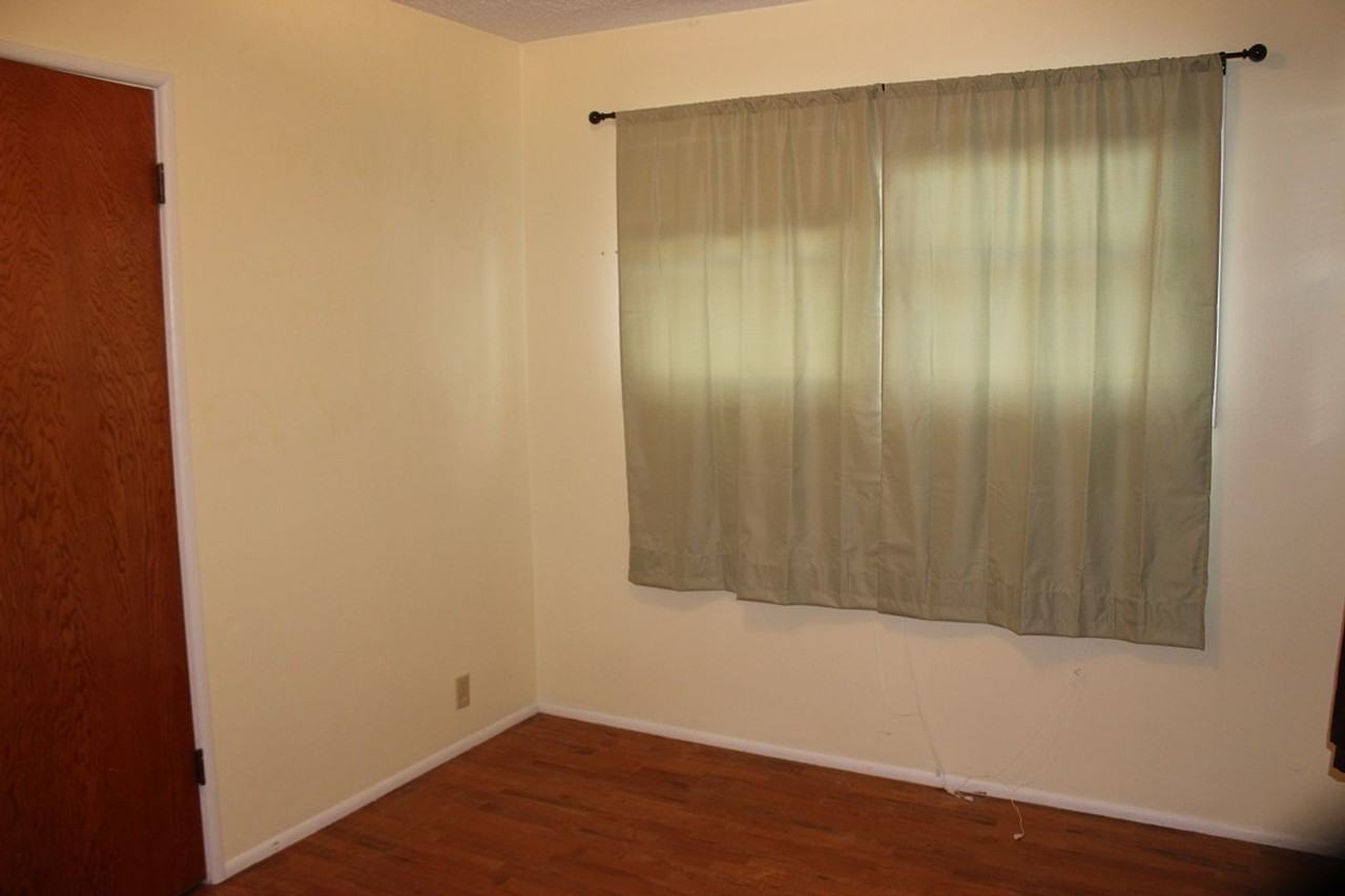 1019 W Montana St - Photo 2 of 9