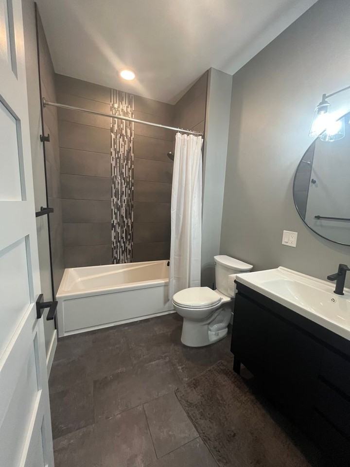 114 W Park St - Photo 6 of 7