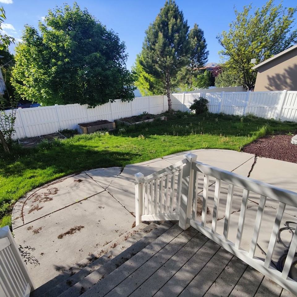 2305 N 2080 W - Photo 4 of 17