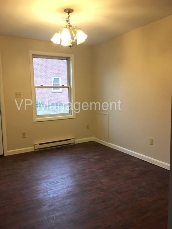 43 Warrenton St - Photo 3 of 5