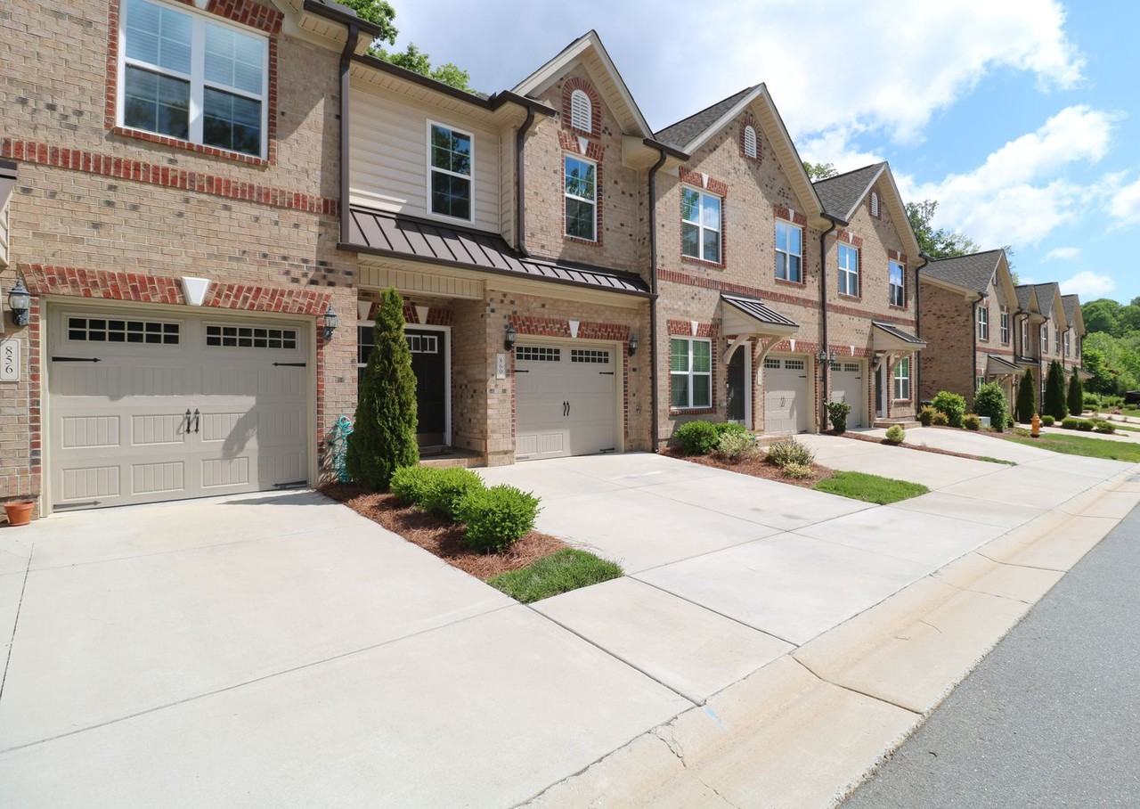 860 Silver Leaf Dr - Photo 2 of 21