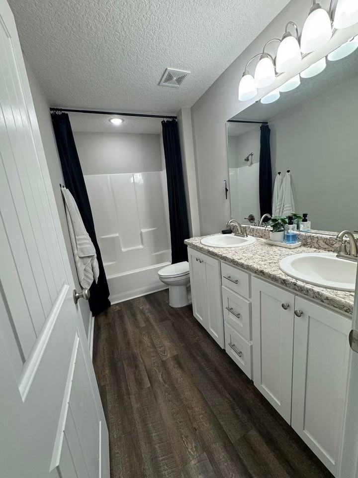 465 Church Cir - Photo 3 of 13