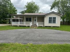 featured image of 3717 Lake St