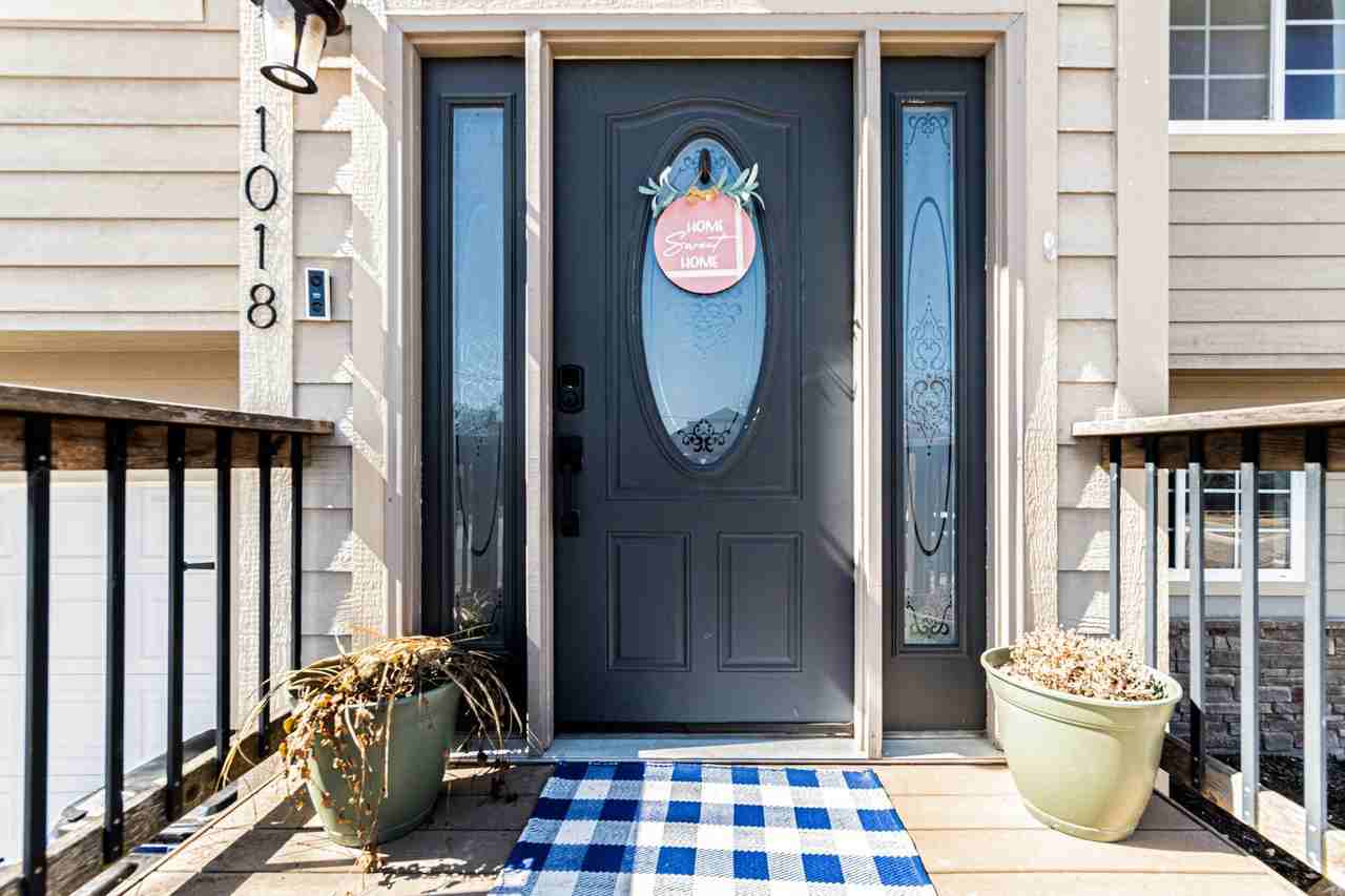 1018 S Webster St - Photo 2 of 36