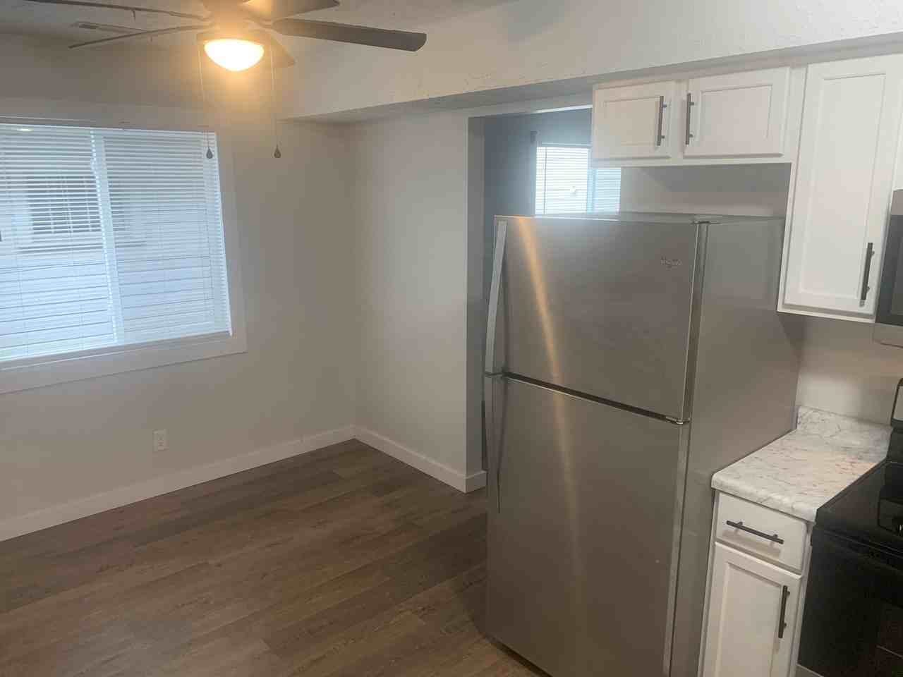 6450 FARMDALE RD - Photo 2 of 11