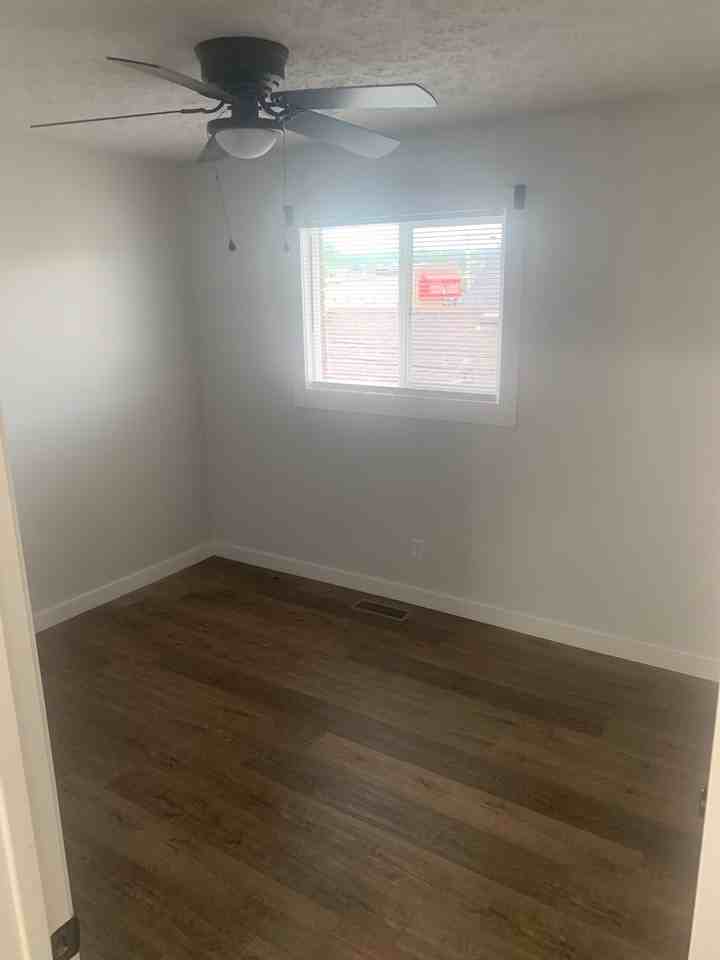 6450 FARMDALE RD - Photo 6 of 11