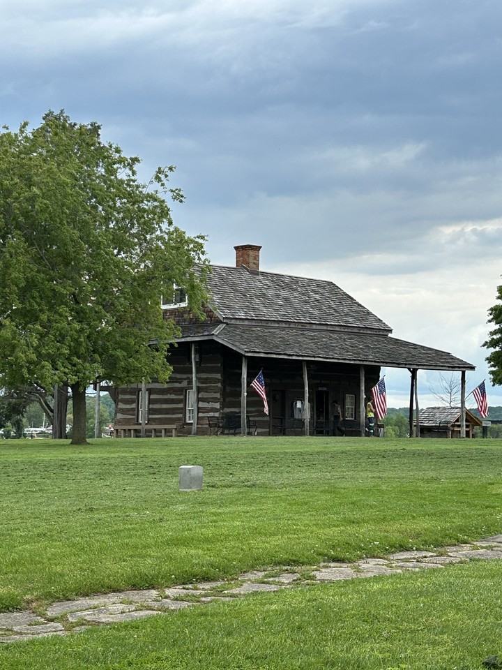 326 Main Street - Photo 5 of 37