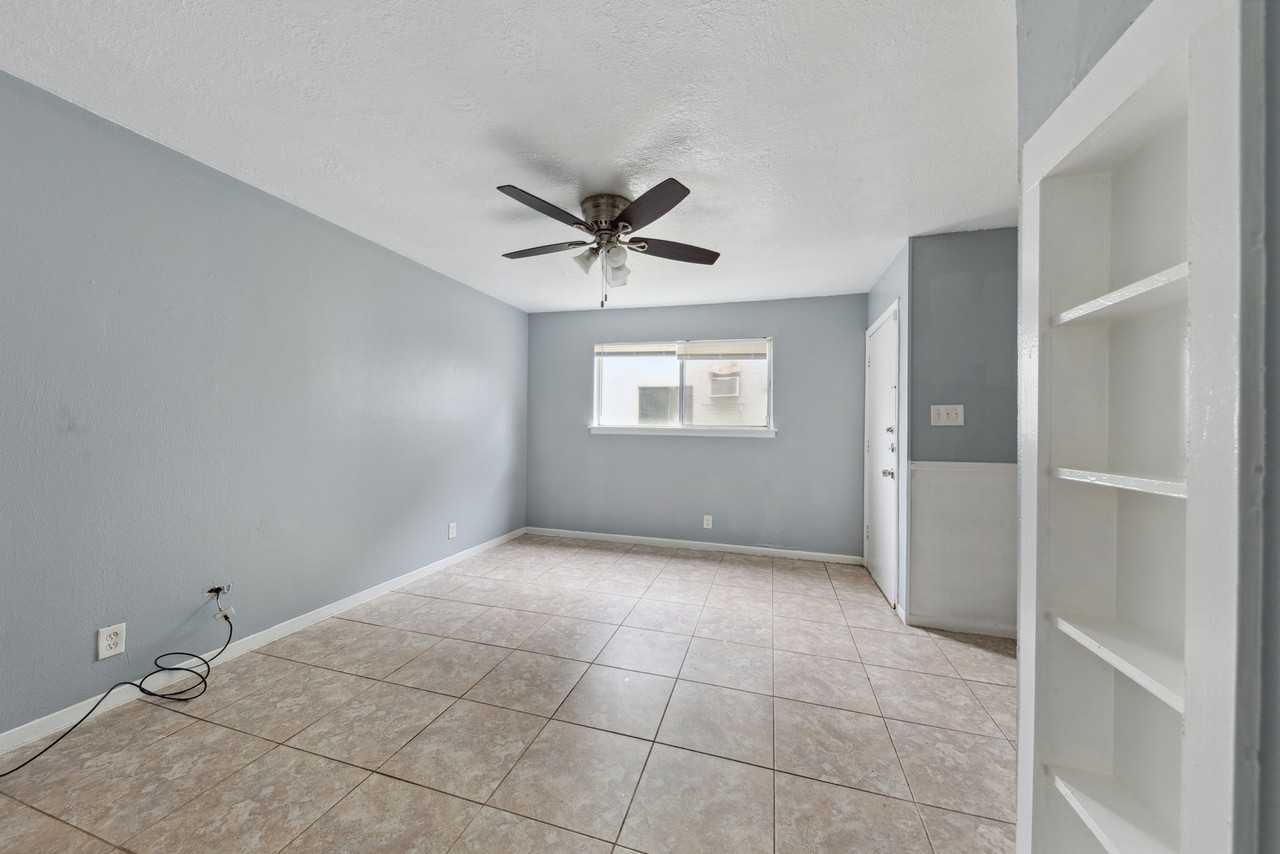 3906 Video Street - Photo 4 of 35