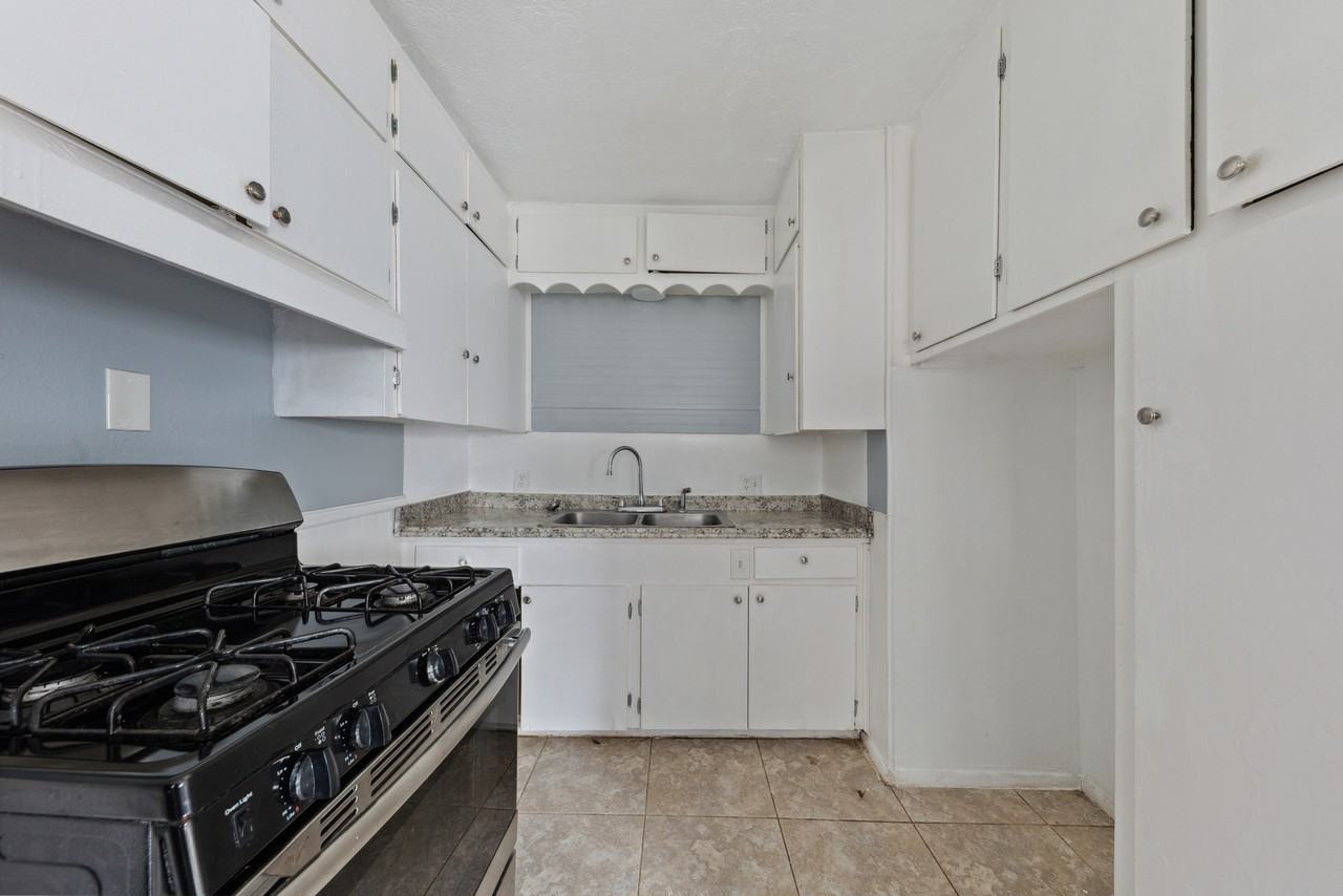 3906 Video Street - Photo 6 of 35